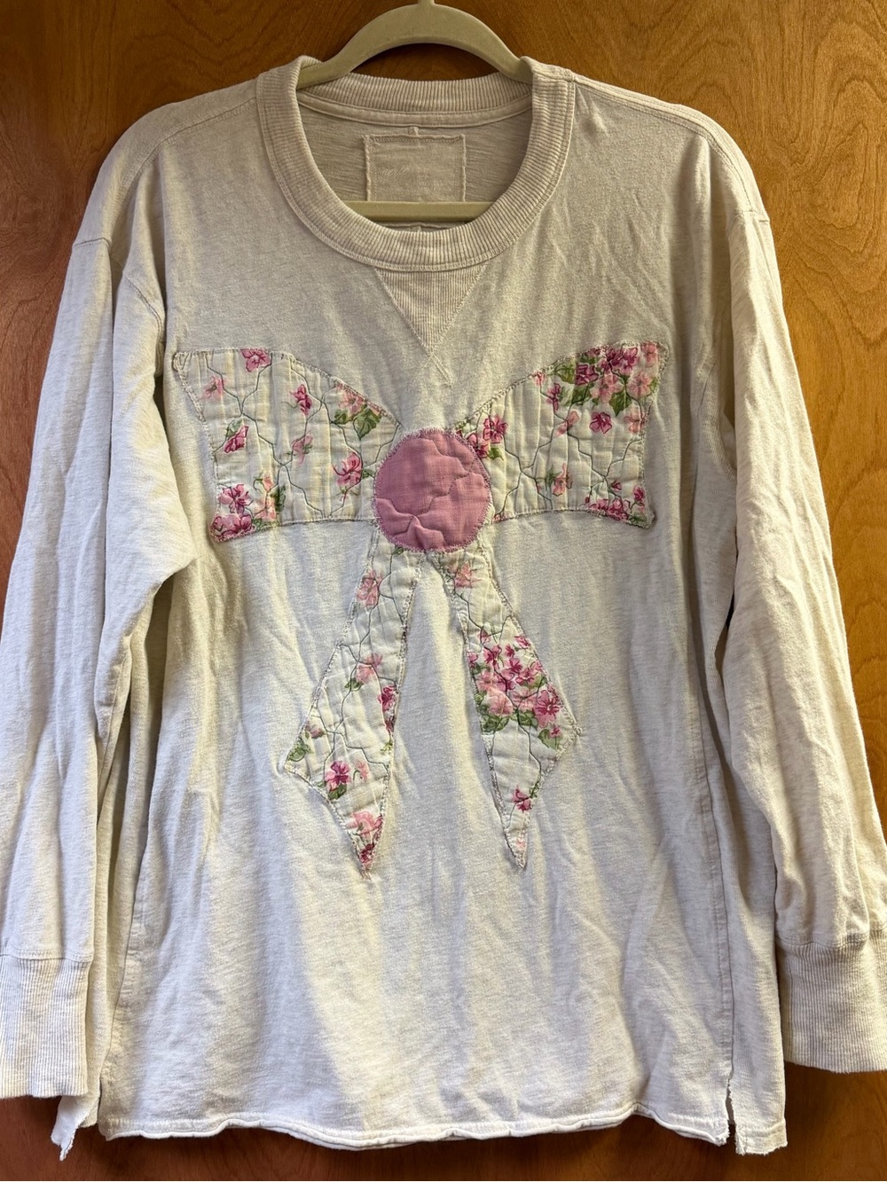 Handmade Quilt Bow On Aerie Sweatshirt Size Women’s Small